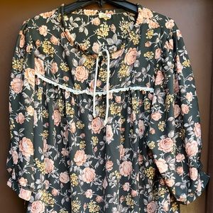 Revivall Floral Chemise in Touch of Spring - Medium/Large

Only worn twice.